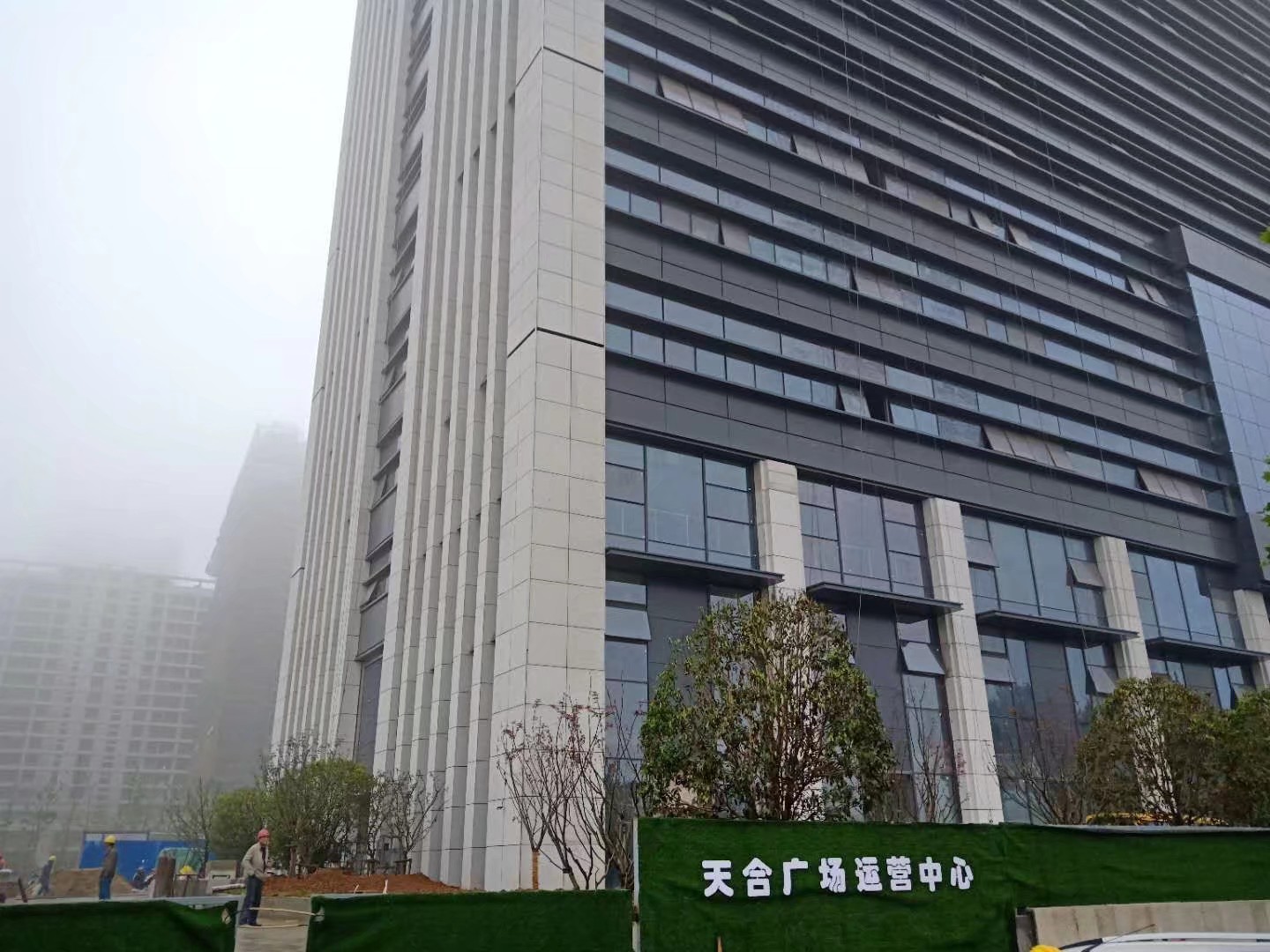 我司無邊防靜電地板應用于江蘇省天合廣場新大樓
